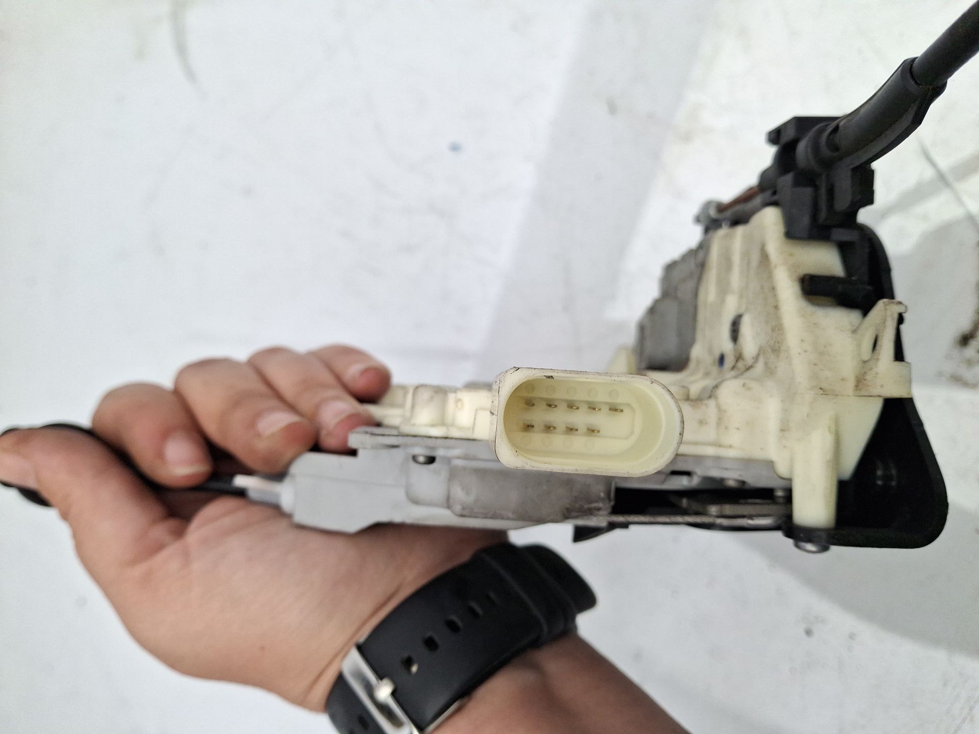 CERRADURA PUERTA DELANTERA IZQUIERDA VOLKSWAGEN PA 
