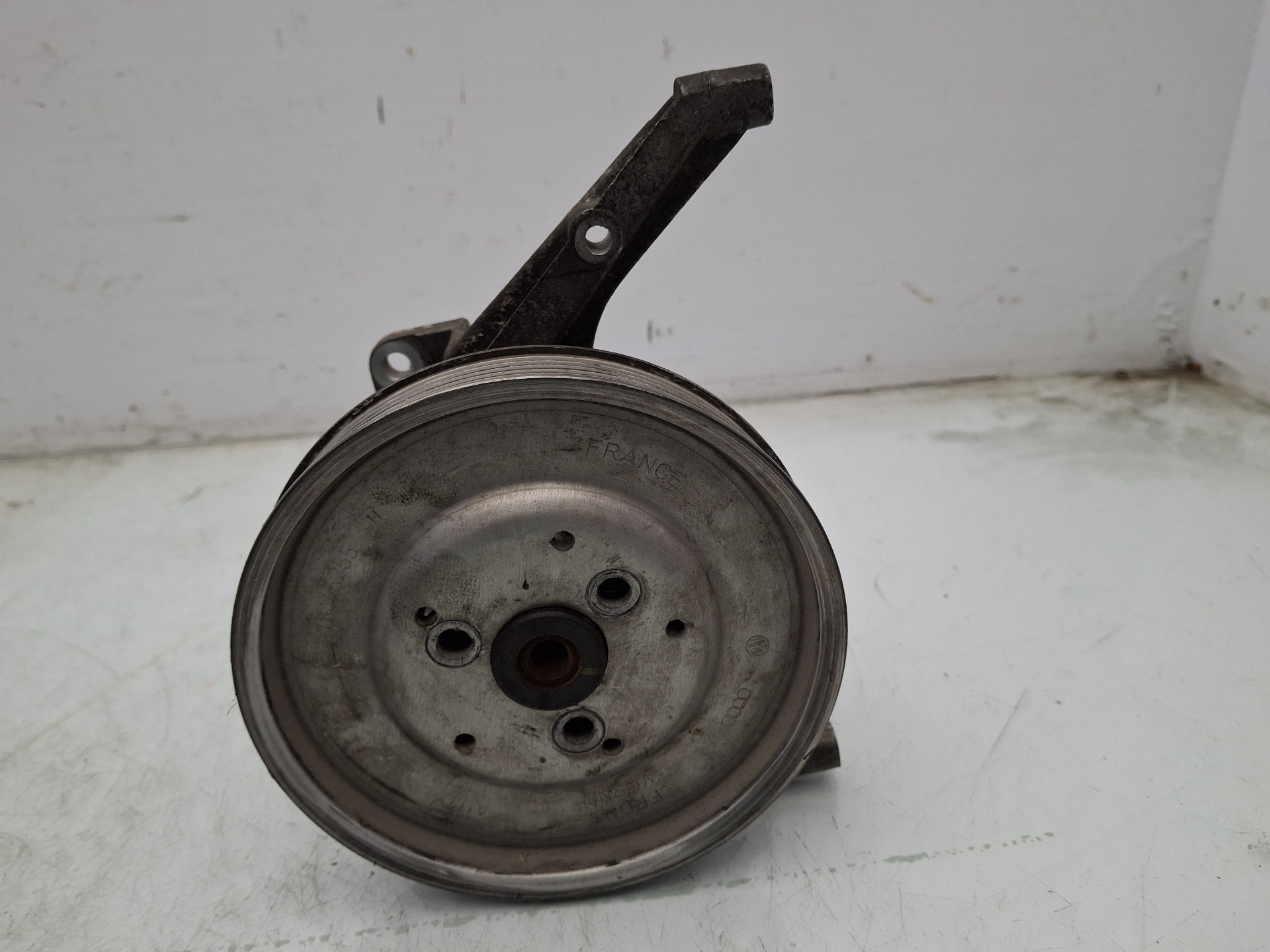 BOMBA DIRECCION AUDI A6 BDV