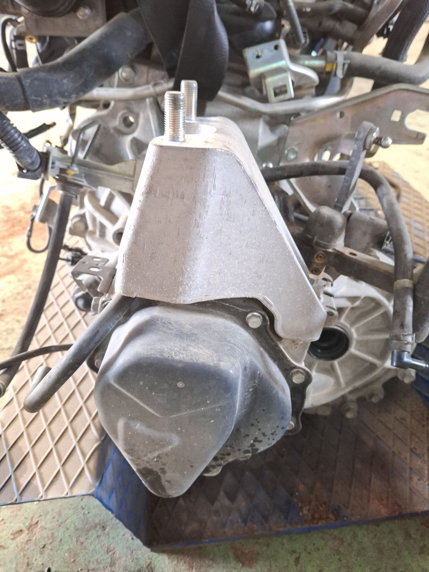 CAJA CAMBIOS MAZDA 2 