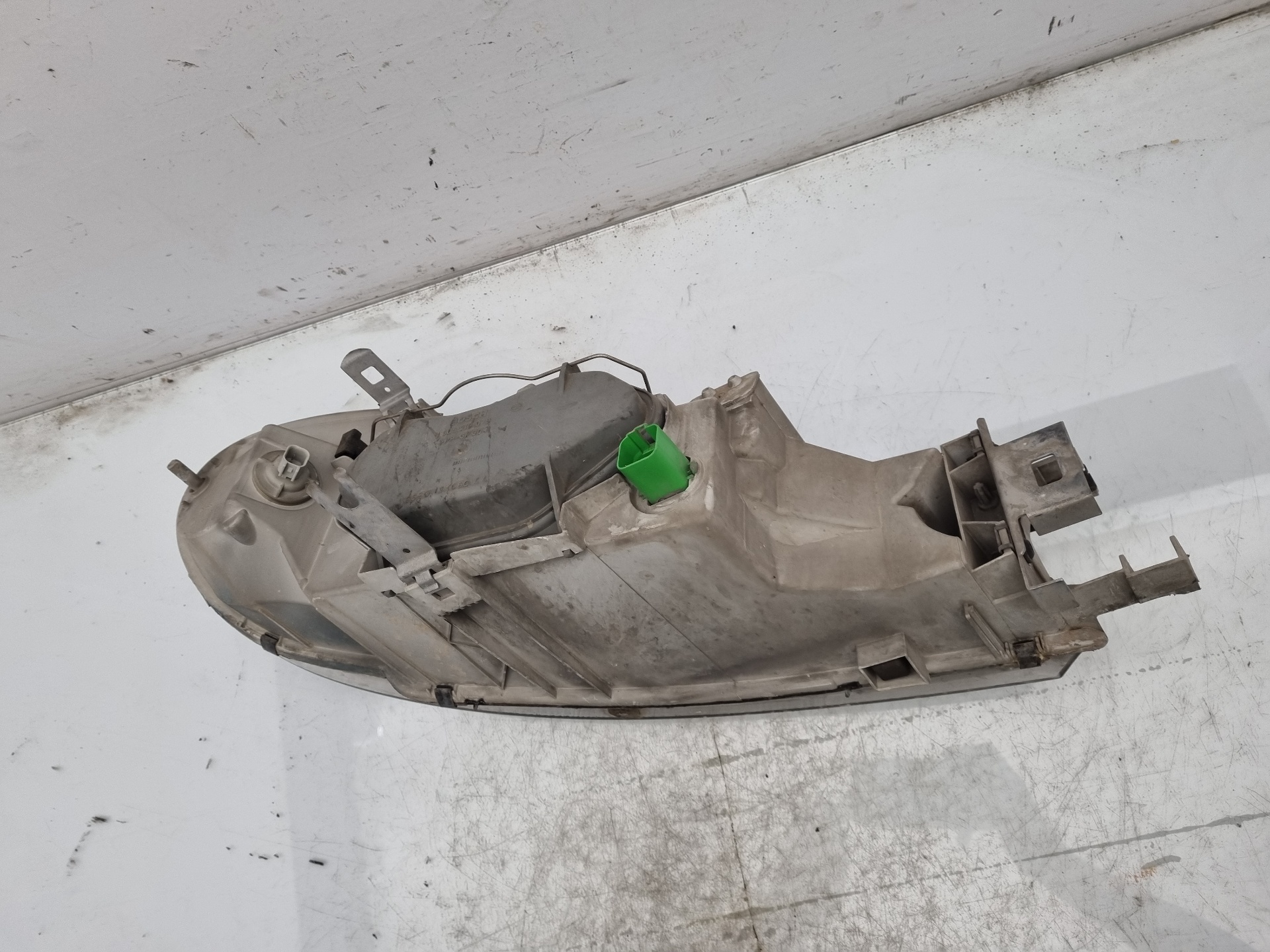 FARO IZQUIERDO FORD MONDEO RFN