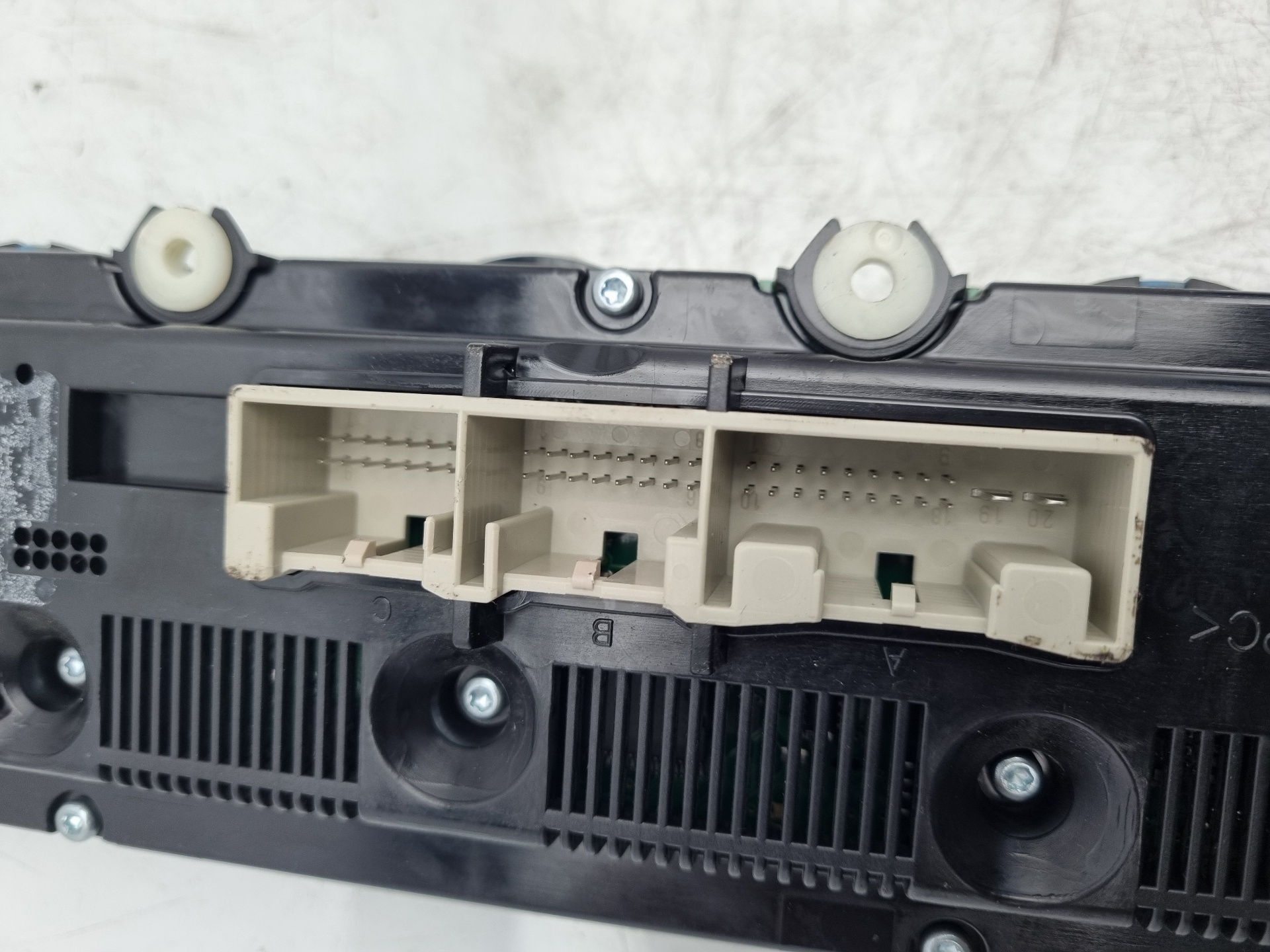 MANDO CLIMATIZADOR VOLKSWAGEN GOLF BXE