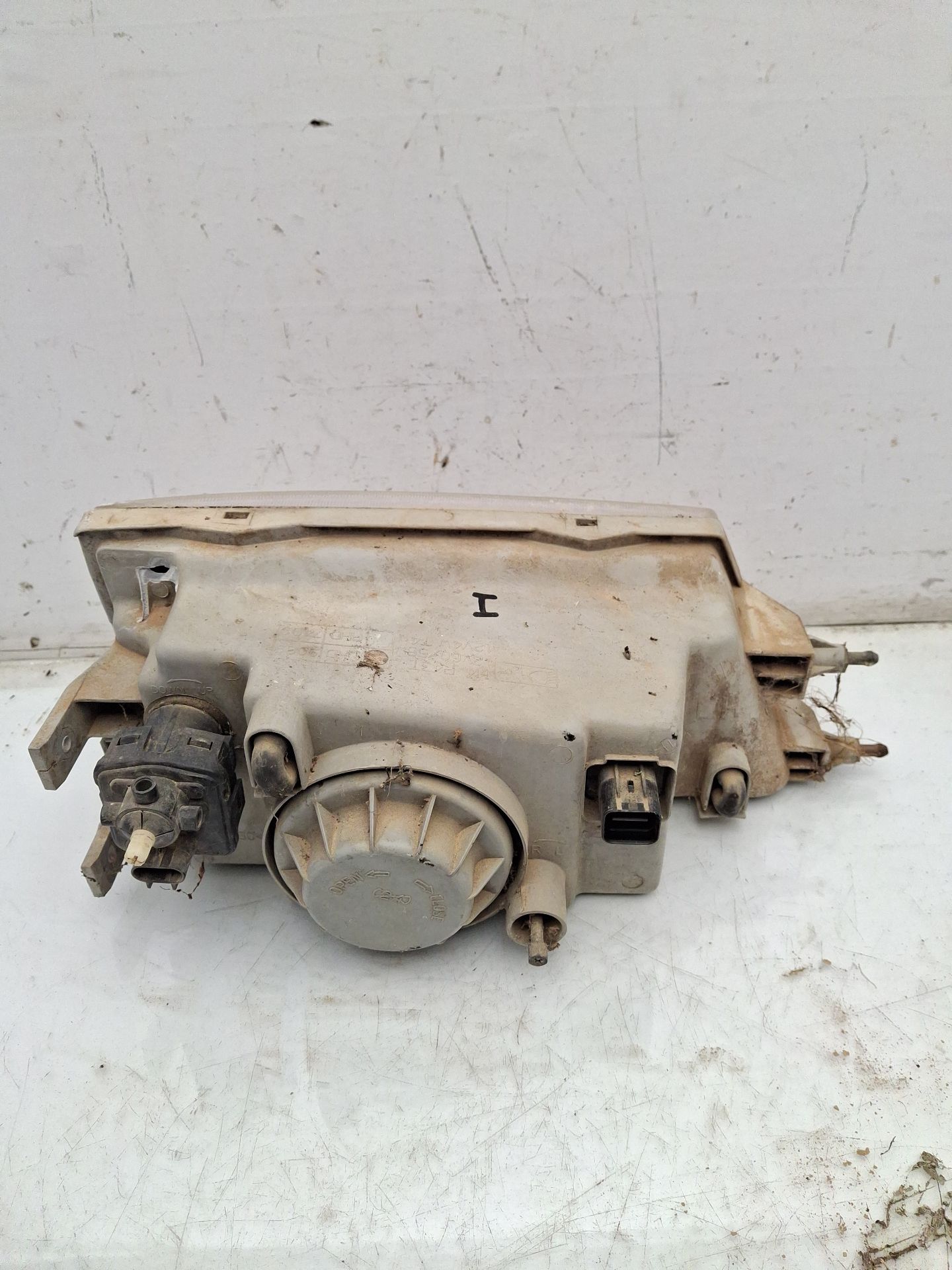 FARO IZQUIERDO KIA PREGIO 