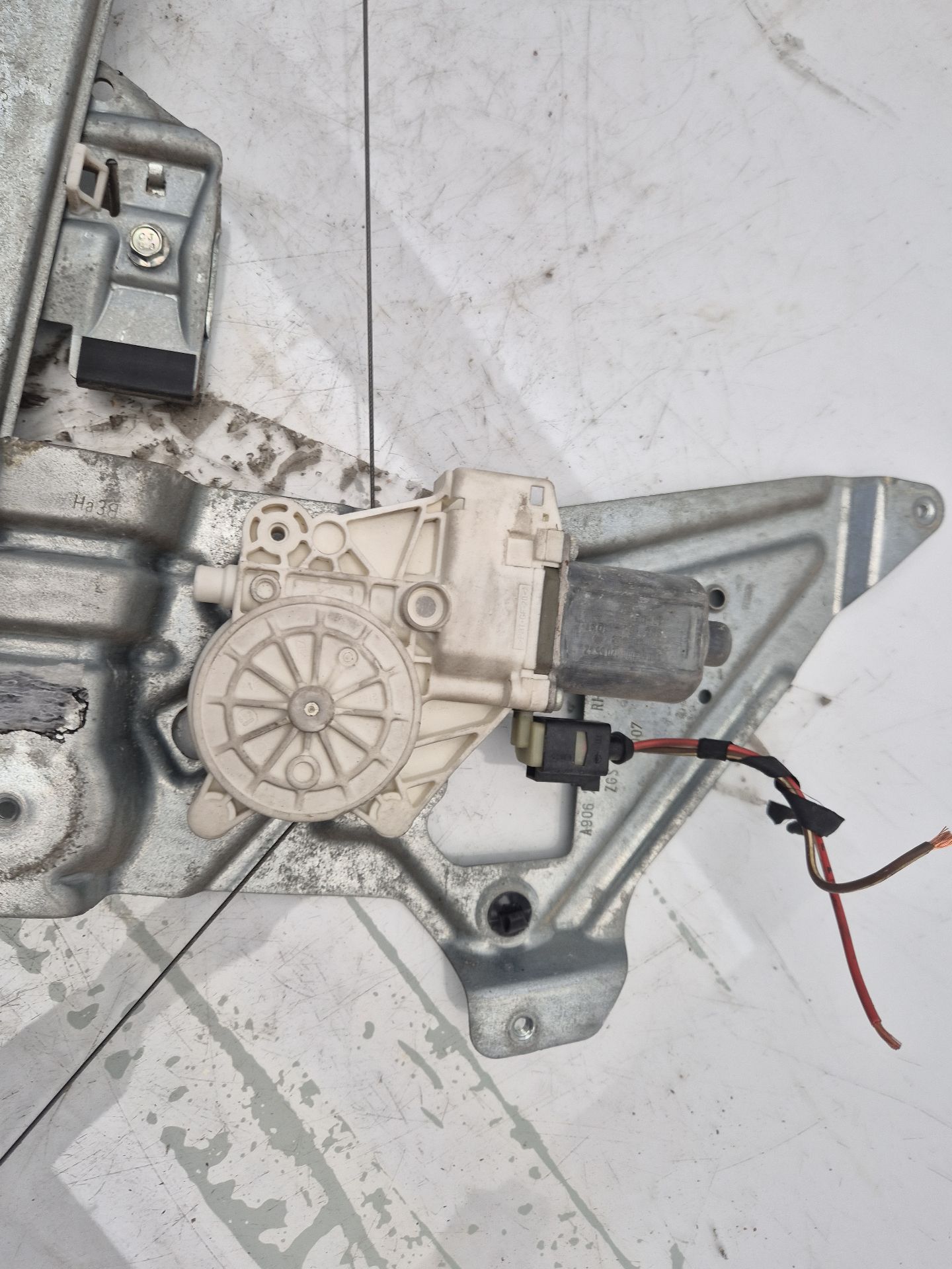 ELEVALUNAS DELANTERO DERECHO VOLKSWAGEN CRAFTER 