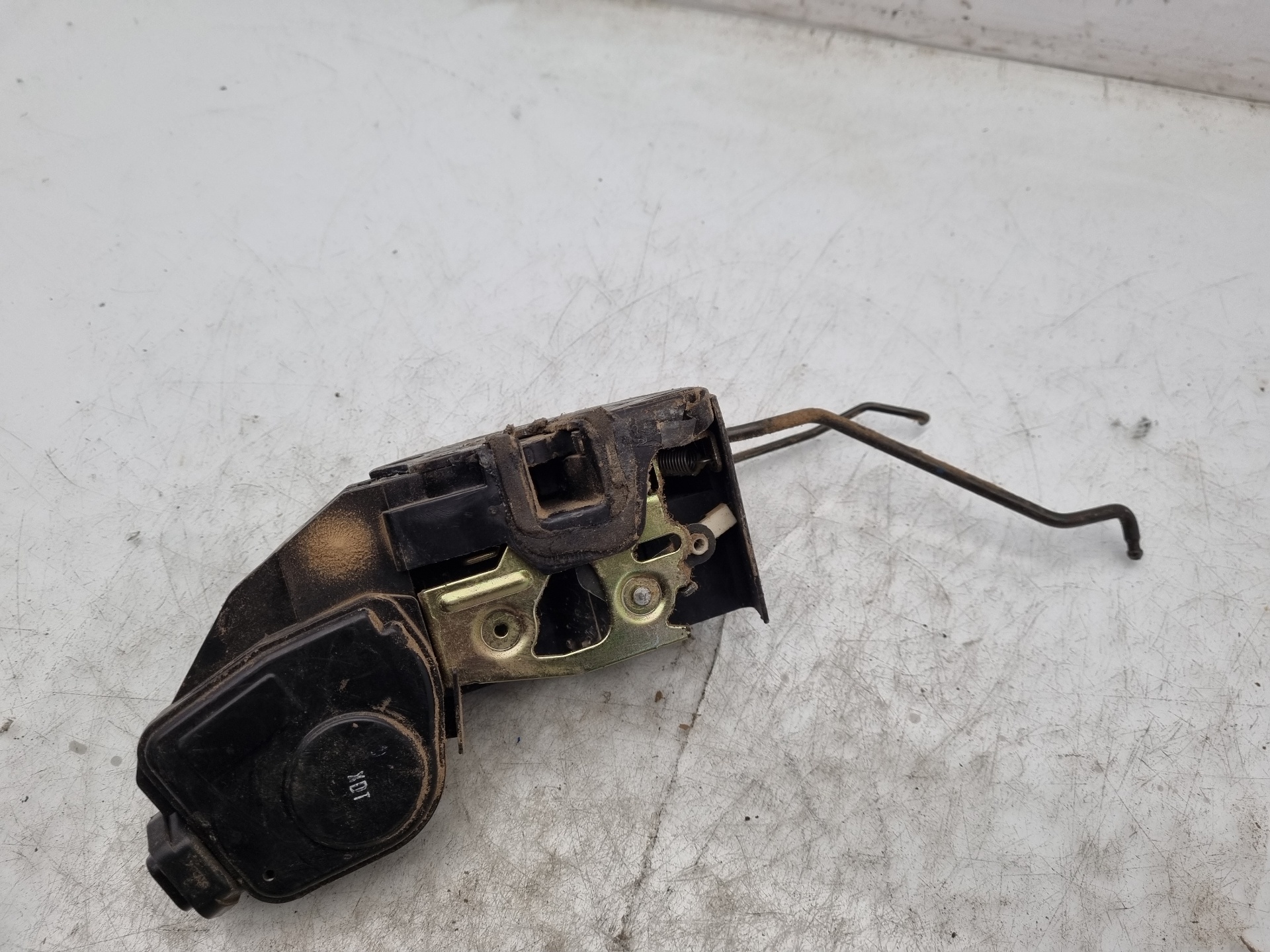 CERRADURA PUERTA DELANTERA IZQUIERDA HYUNDAI TERRA J3