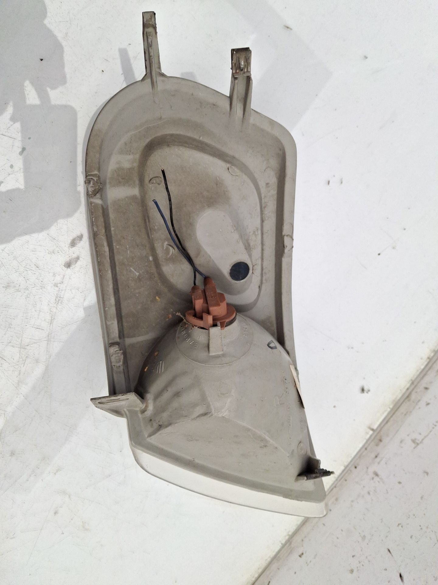 PILOTO DELANTERO DERECHO CHEVROLET TRANS 