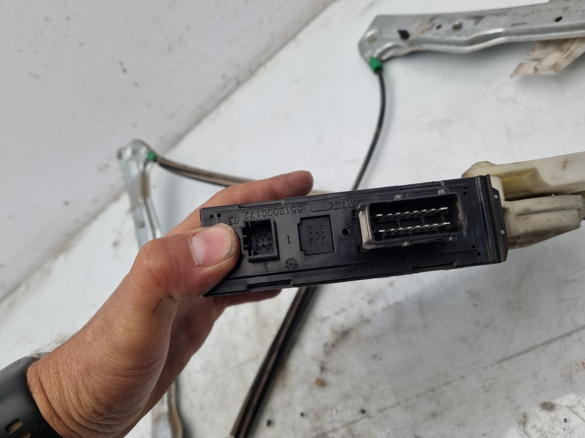 ELEVALUNAS DELANTERO IZQUIERDO CITROEN C5 BERLINA RHZ