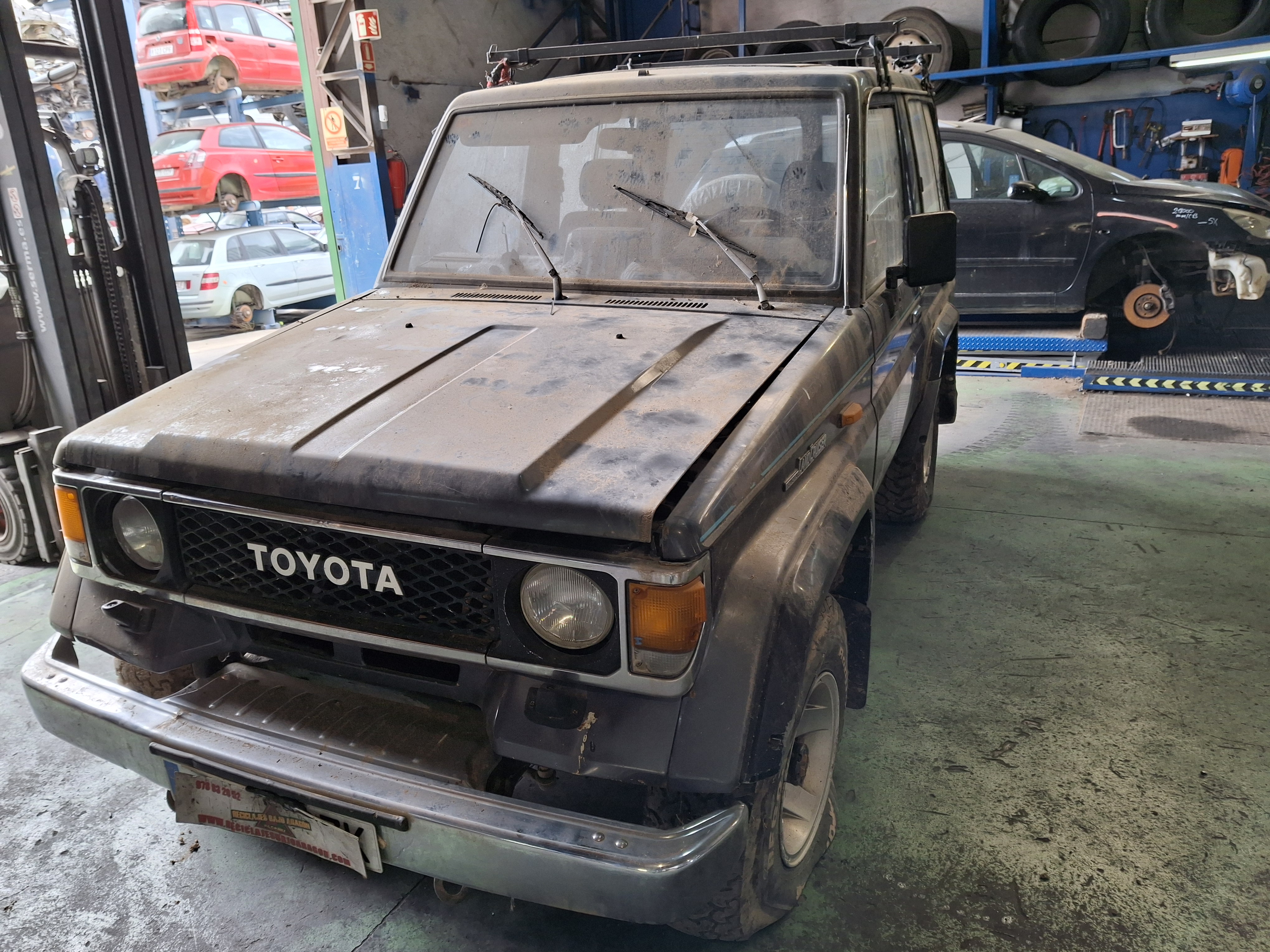  TOYOTA LAND CRUISER (_J7_, _JL7_) 2.4 TD (LJ70_, LJ73_, LJ70RV)