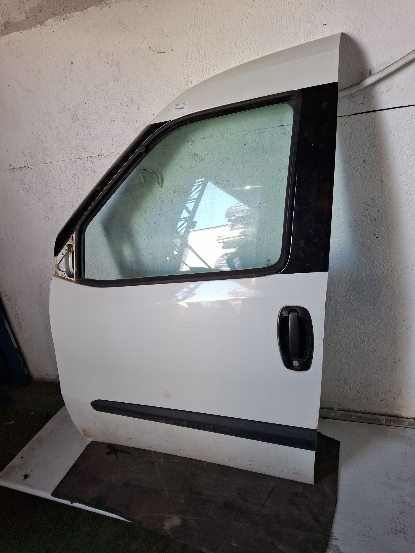 PUERTA DELANTERA IZQUIERDA OPEL COMBO 