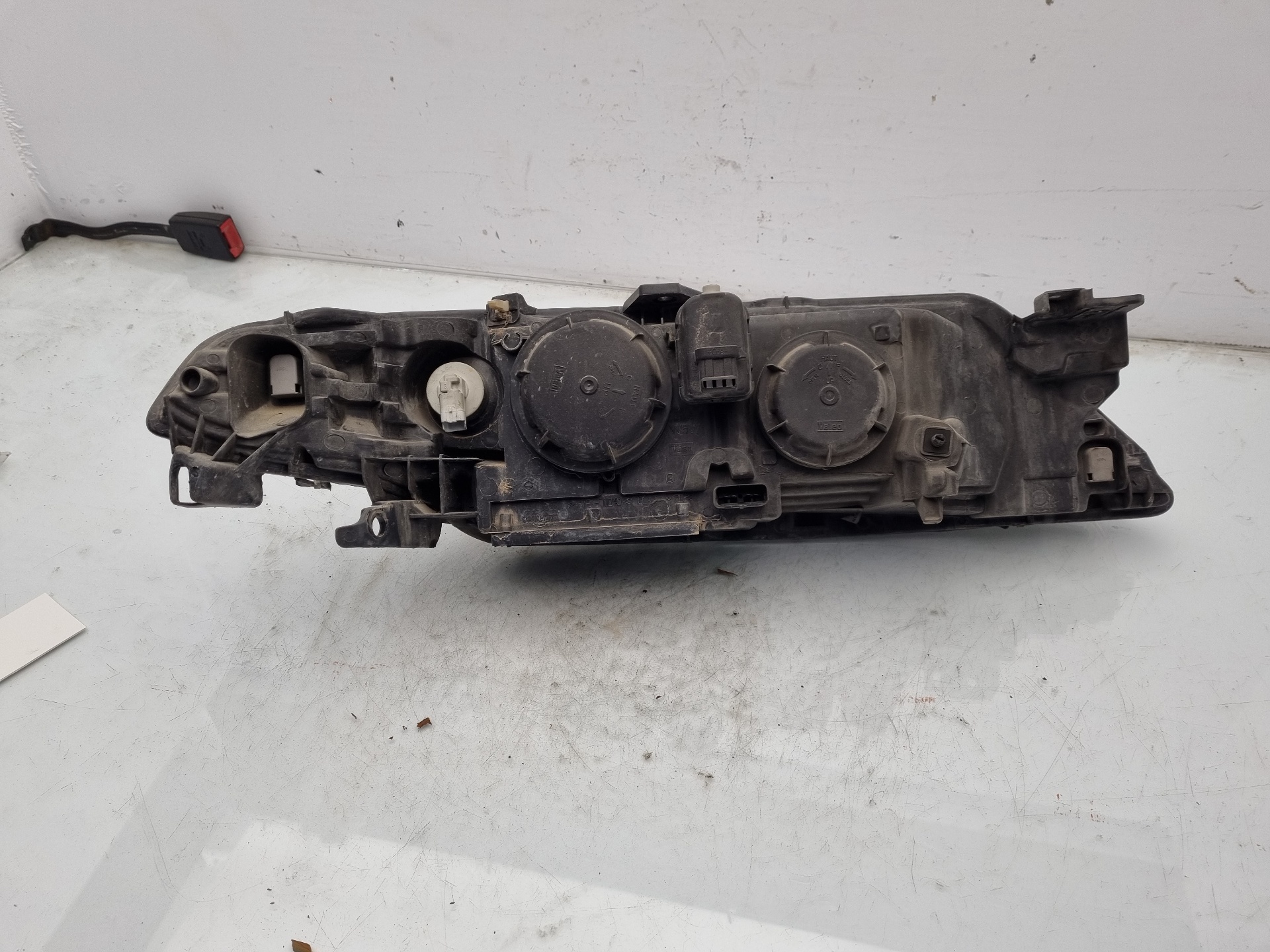 FARO IZQUIERDO RENAULT LAGUNA G9T D7