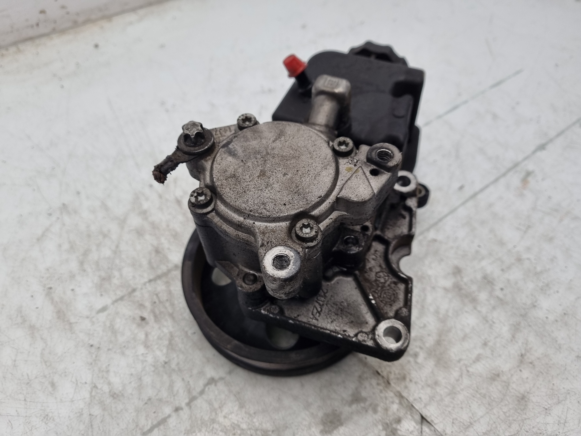 BOMBA DIRECCION MERCEDES-BENZ CLASE S M112944