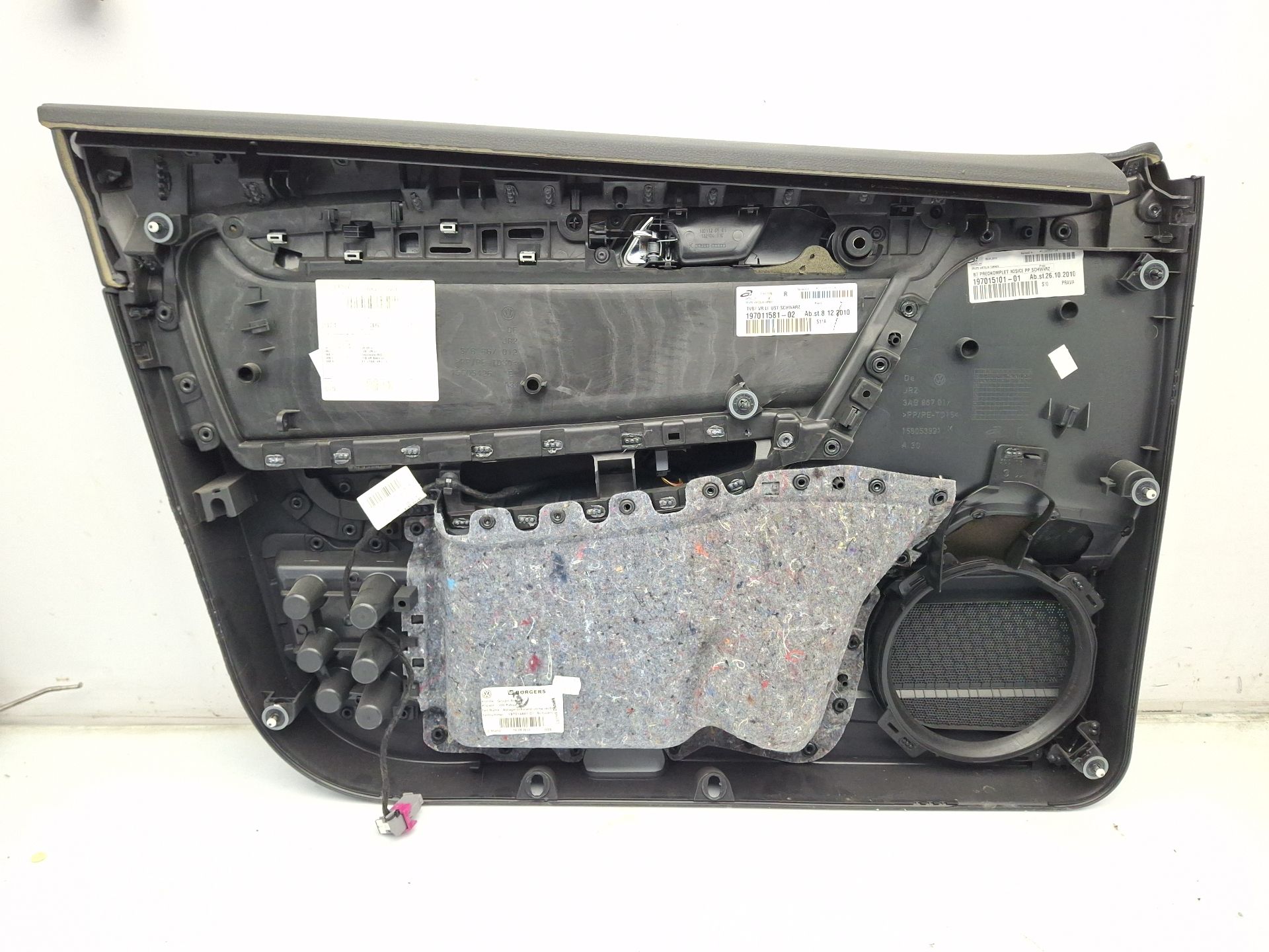 GUARNECIDO PUERTA DELANTERA DERECHA VOLKSWAGEN PAS 