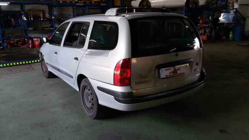 PILOTO TRASERO IZQUIERDO RENAULT MEGANE K4M A7