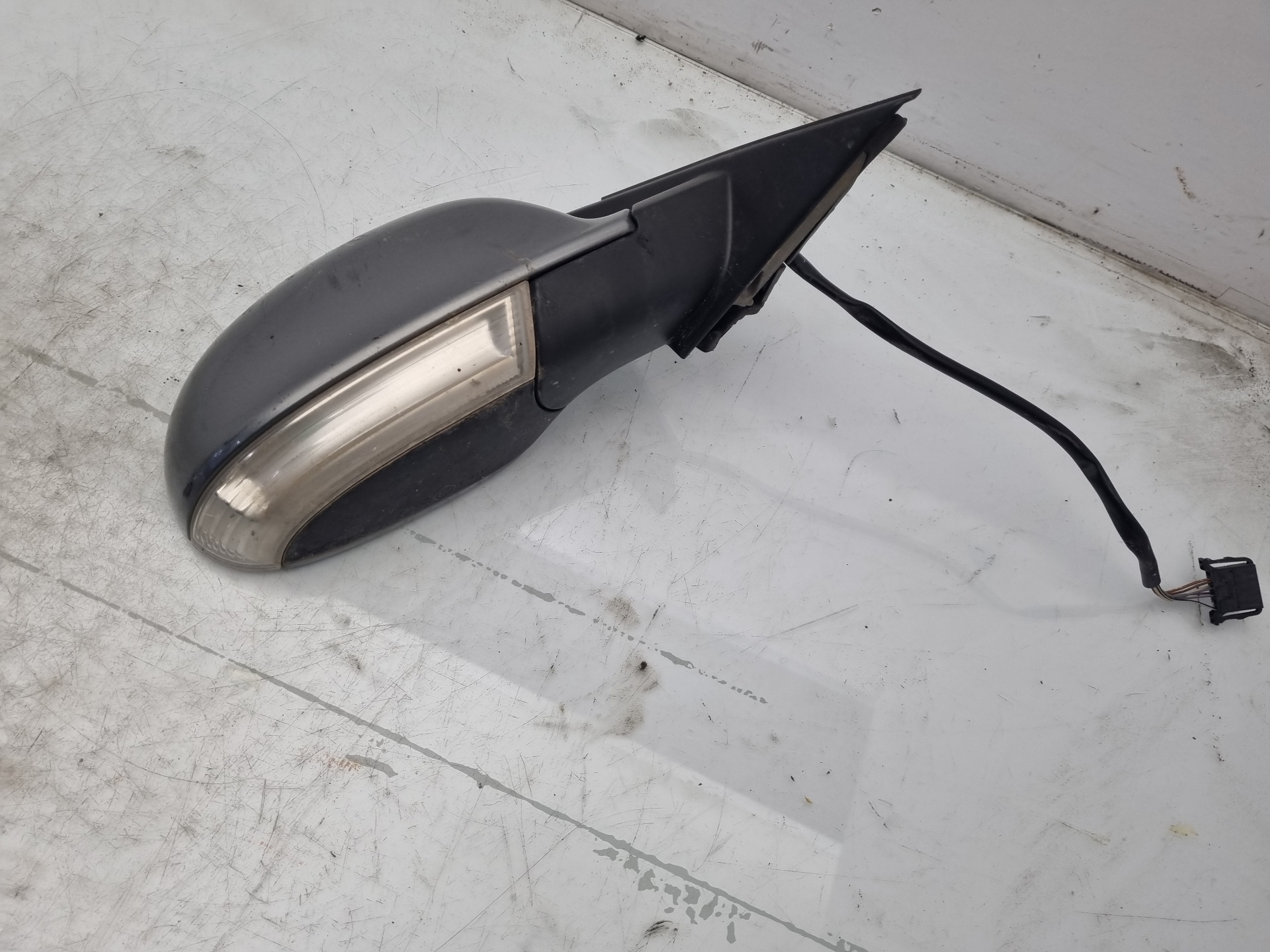 RETROVISOR DERECHO VOLKSWAGEN PASSAT AVF