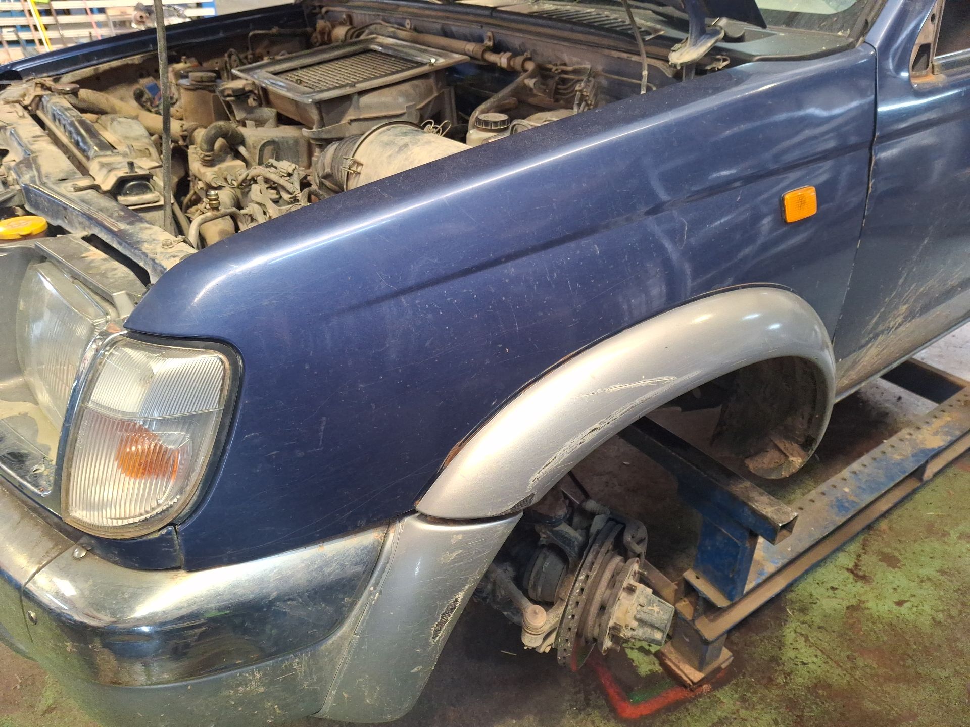 ALETA DELANTERA IZQUIERDA NISSAN PICK 