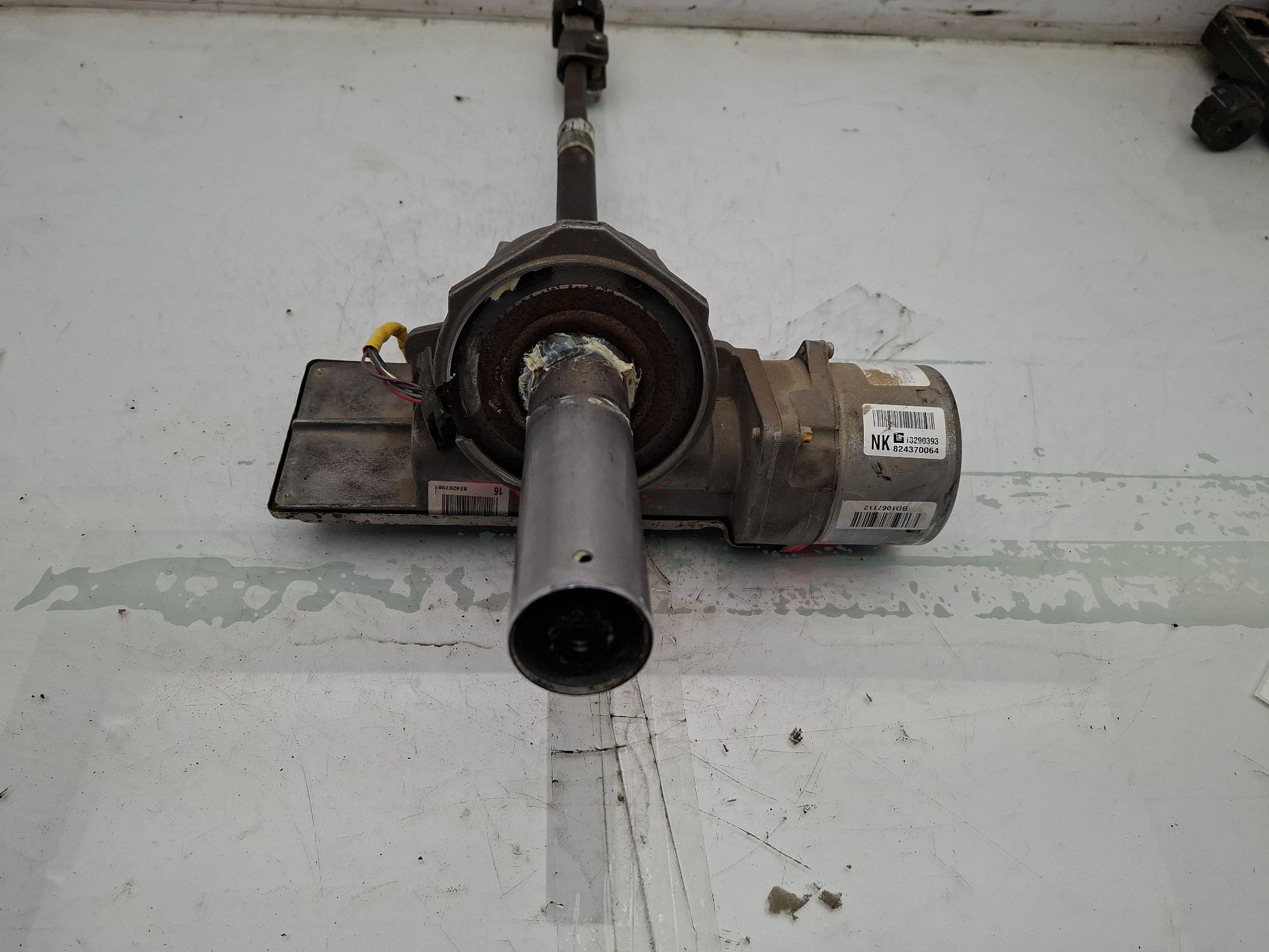 COLUMNA DIRECCION OPEL CORSA 