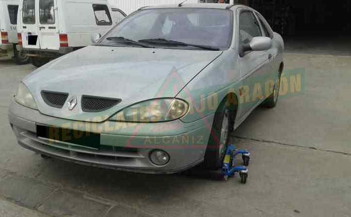 PILOTO TRASERO DERECHO RENAULT MEGANE F9Q