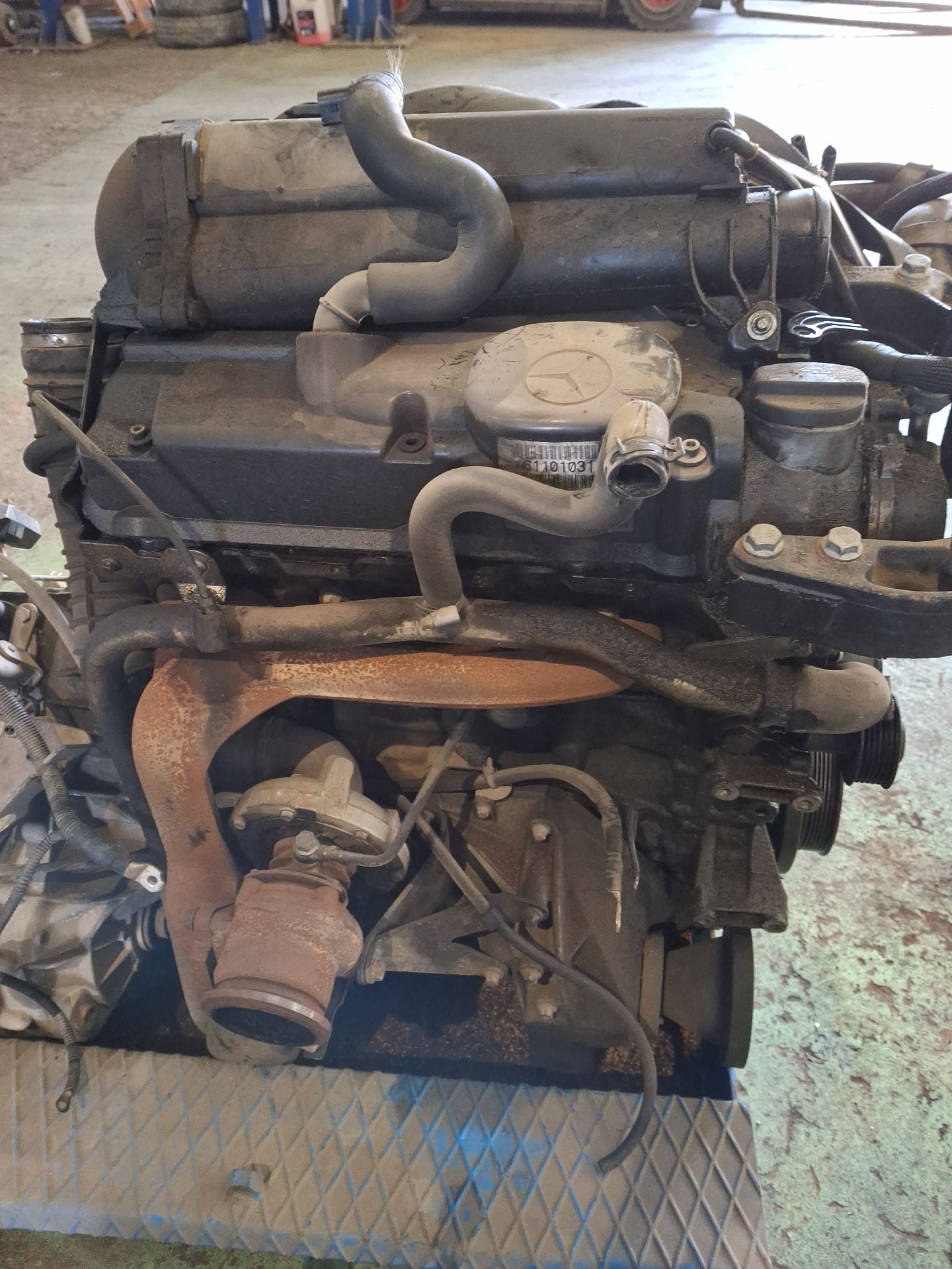 MOTOR COMPLETO MERCEDES-BENZ VITO 