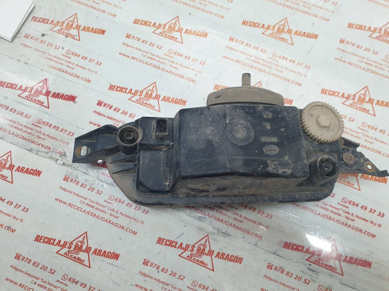 FARO ANTINIEBLA IZQUIERDO FORD TRANSIT D0FA