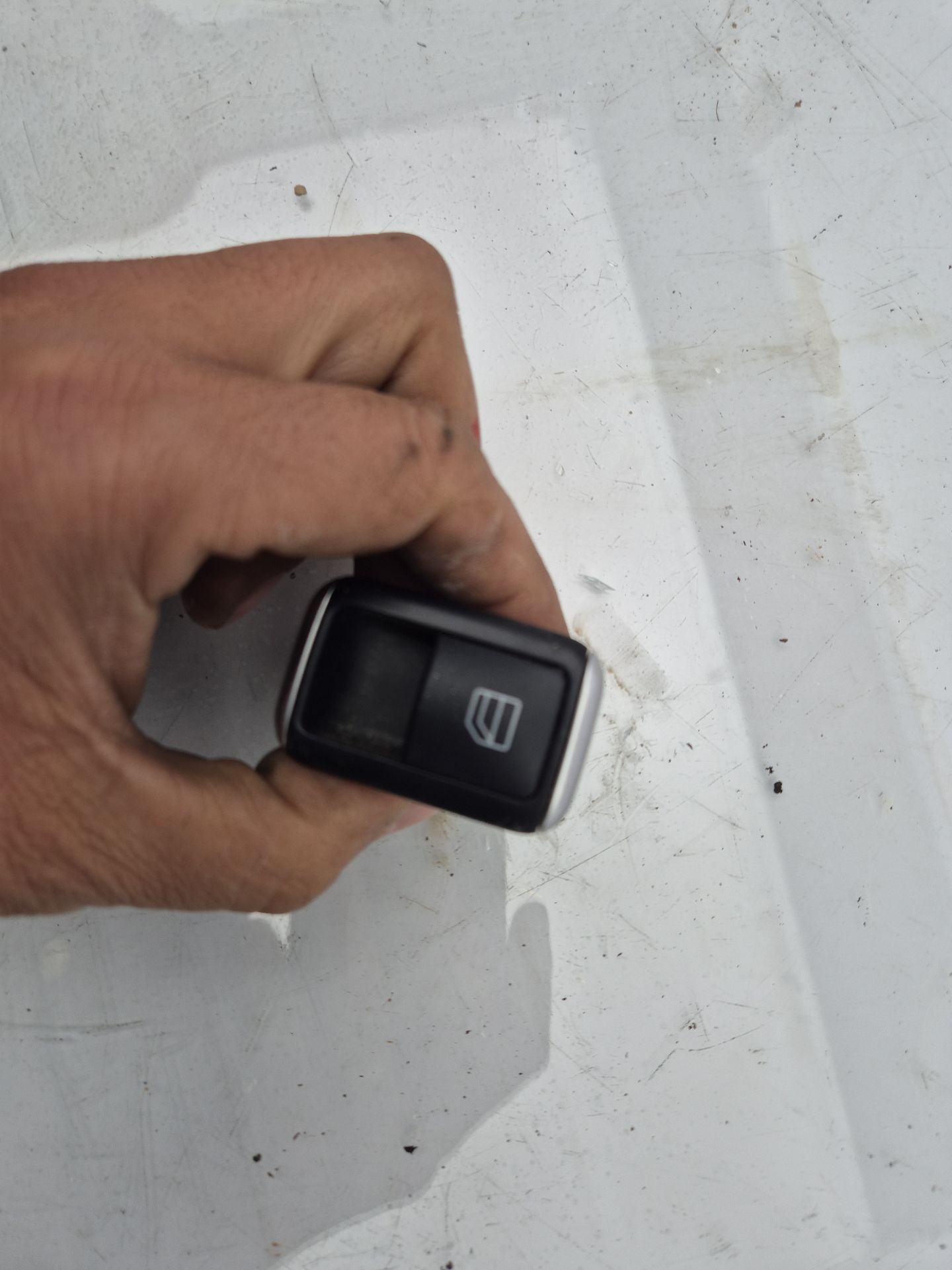 MANDO ELEVALUNAS DELANTERO DERECHO MERCEDES-BENZ C 