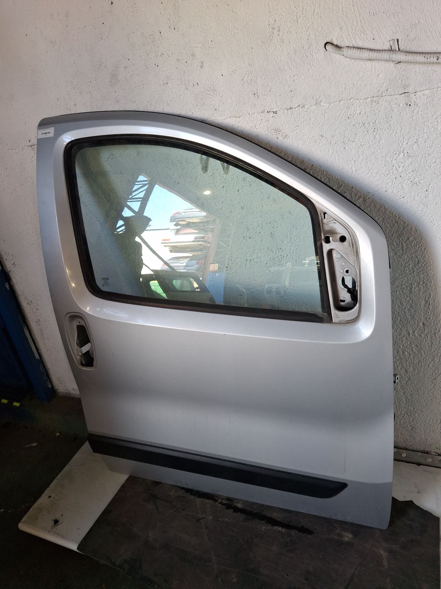 PUERTA DELANTERA DERECHA FIAT FIORINO 