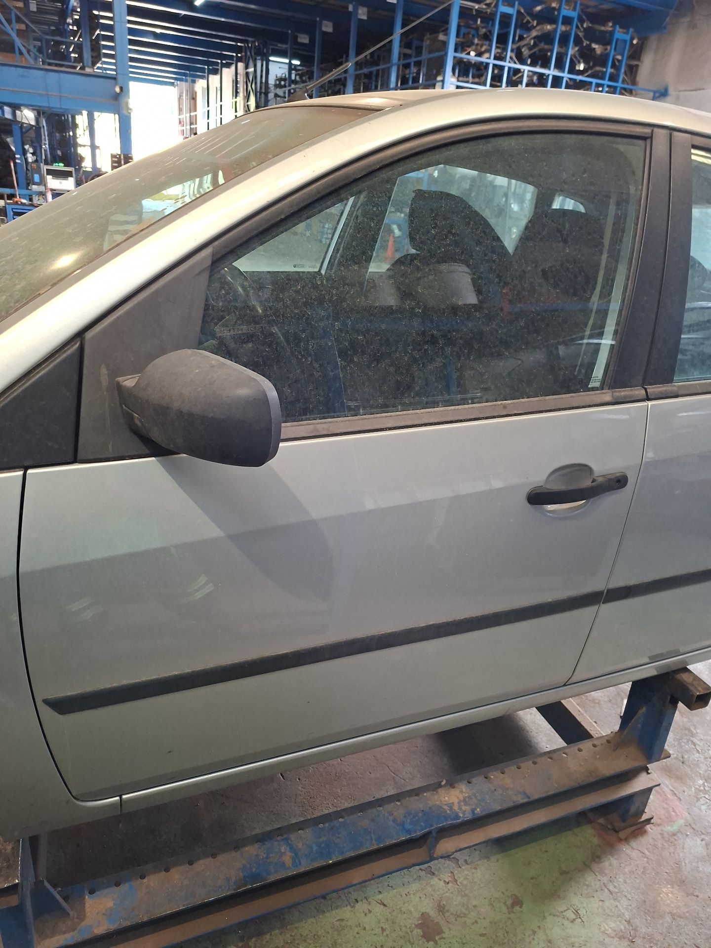 PUERTA DELANTERA IZQUIERDA FORD FIESTA 
