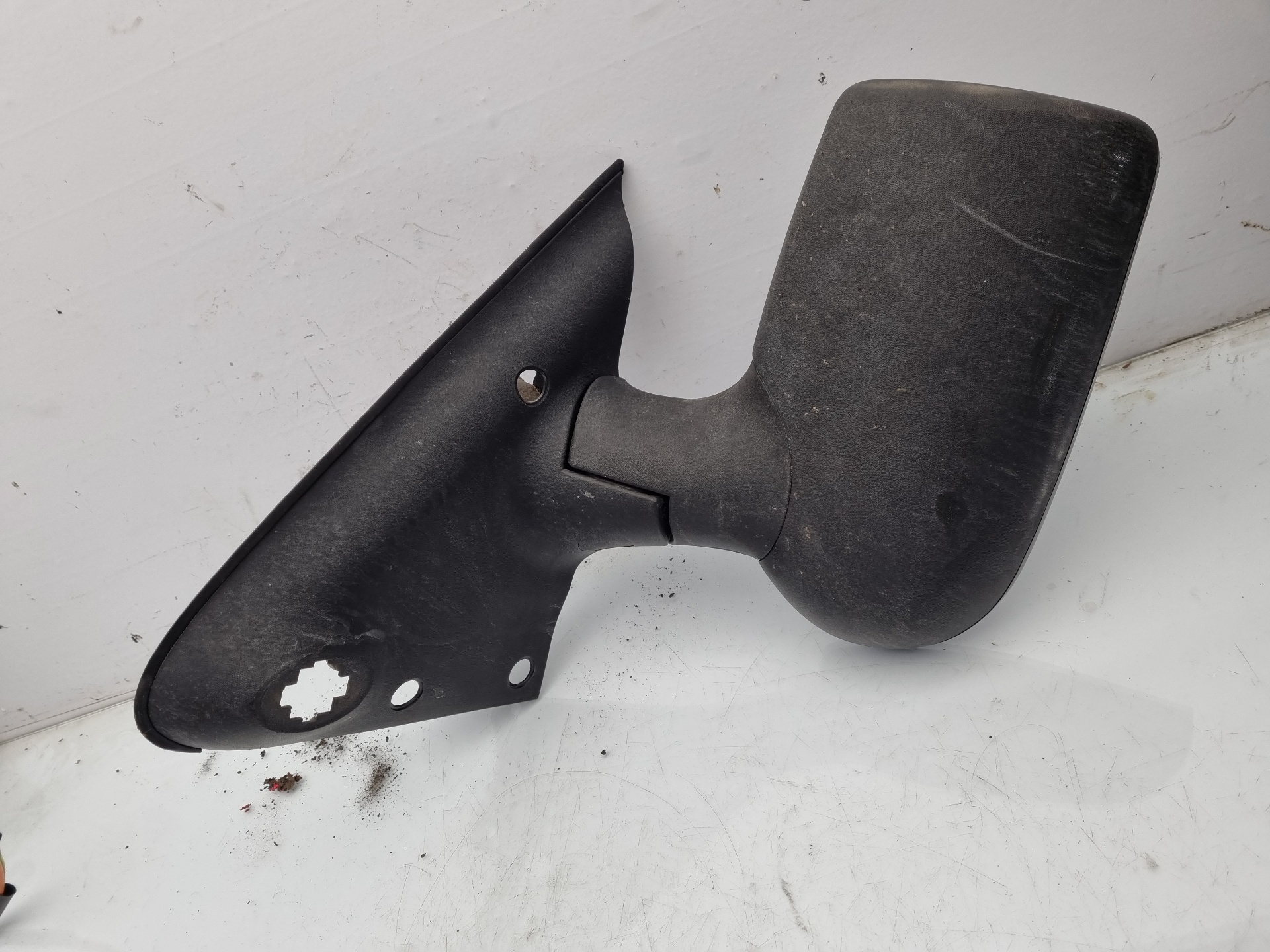 RETROVISOR IZQUIERDO FORD TRANSIT D4FA