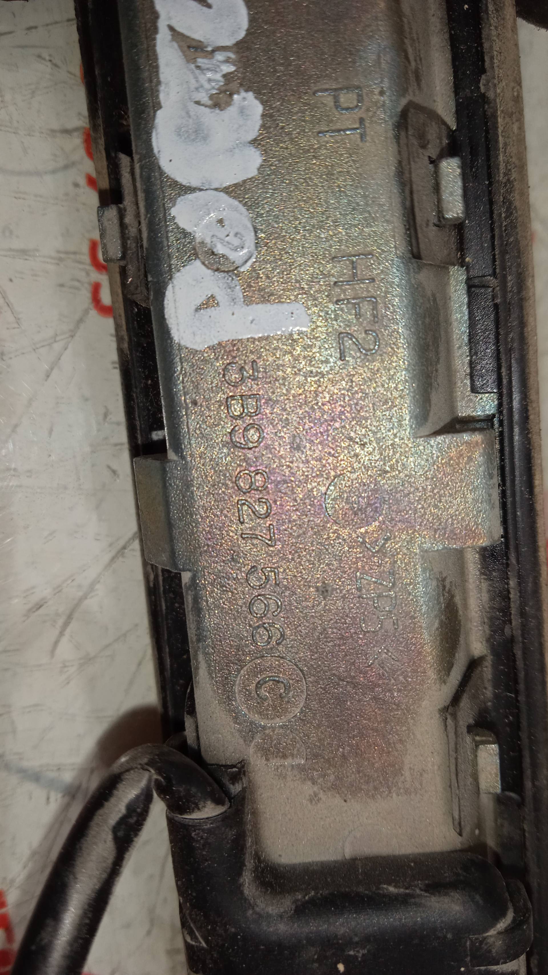 MANETA EXTERIOR PORTON VOLKSWAGEN PASSAT AVB