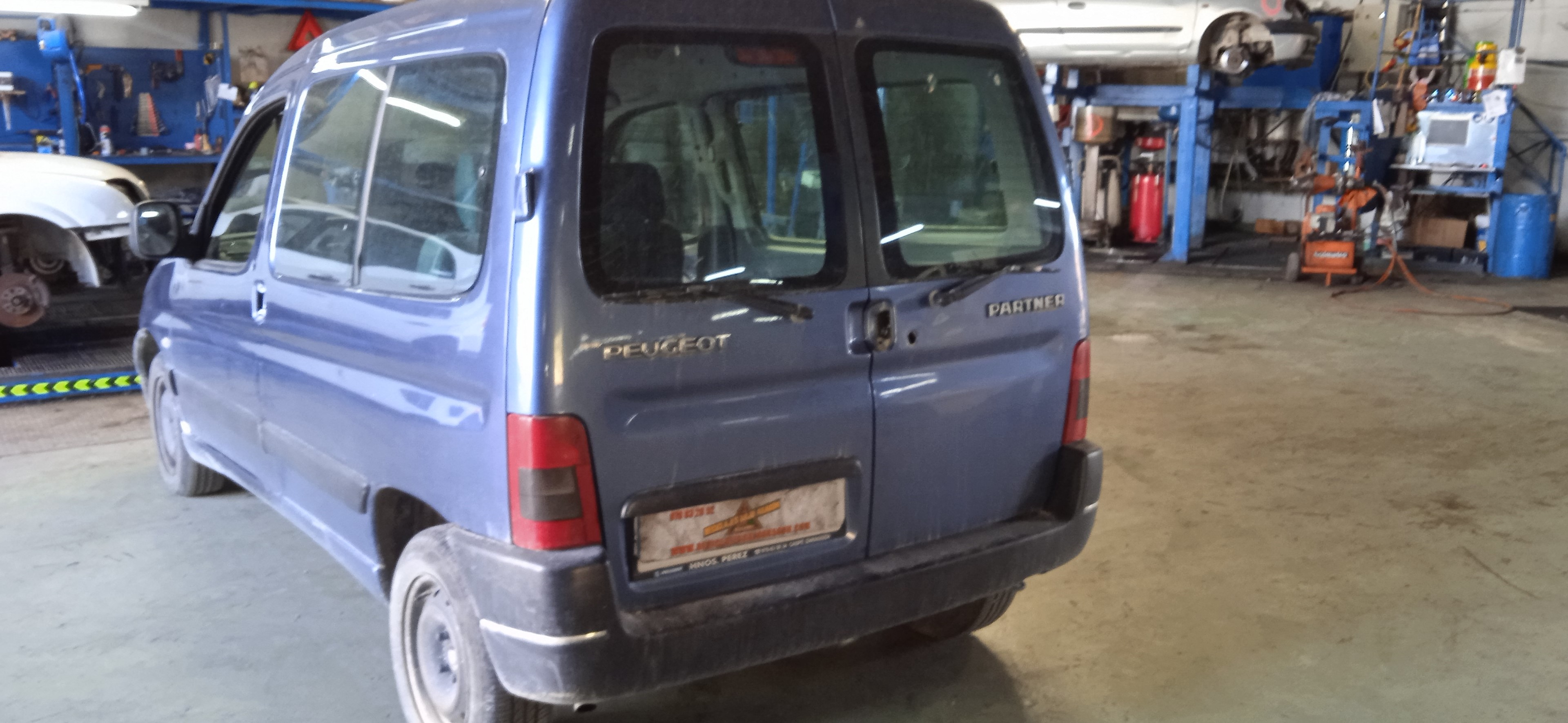 PILOTO DELANTERO DERECHO PEUGEOT PARTNER WJZ