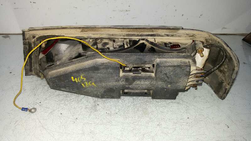 PILOTO TRASERO IZQUIERDO PEUGEOT 405 D2D
