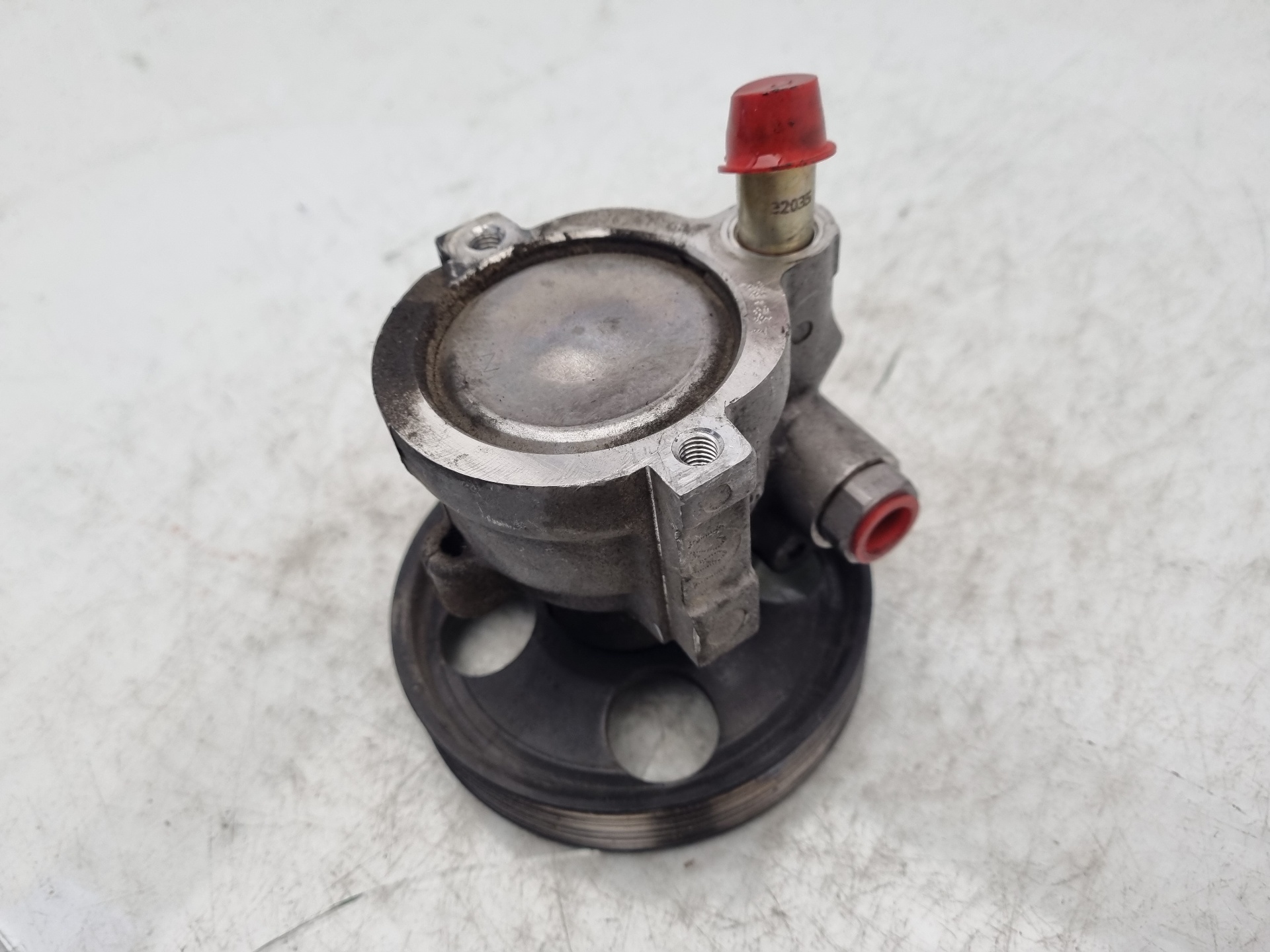 BOMBA DIRECCION RENAULT LAGUNA F9Q C7