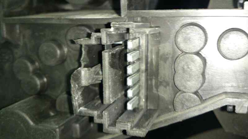 PILOTO TRASERO DERECHO RENAULT LAGUNA F9Q C7