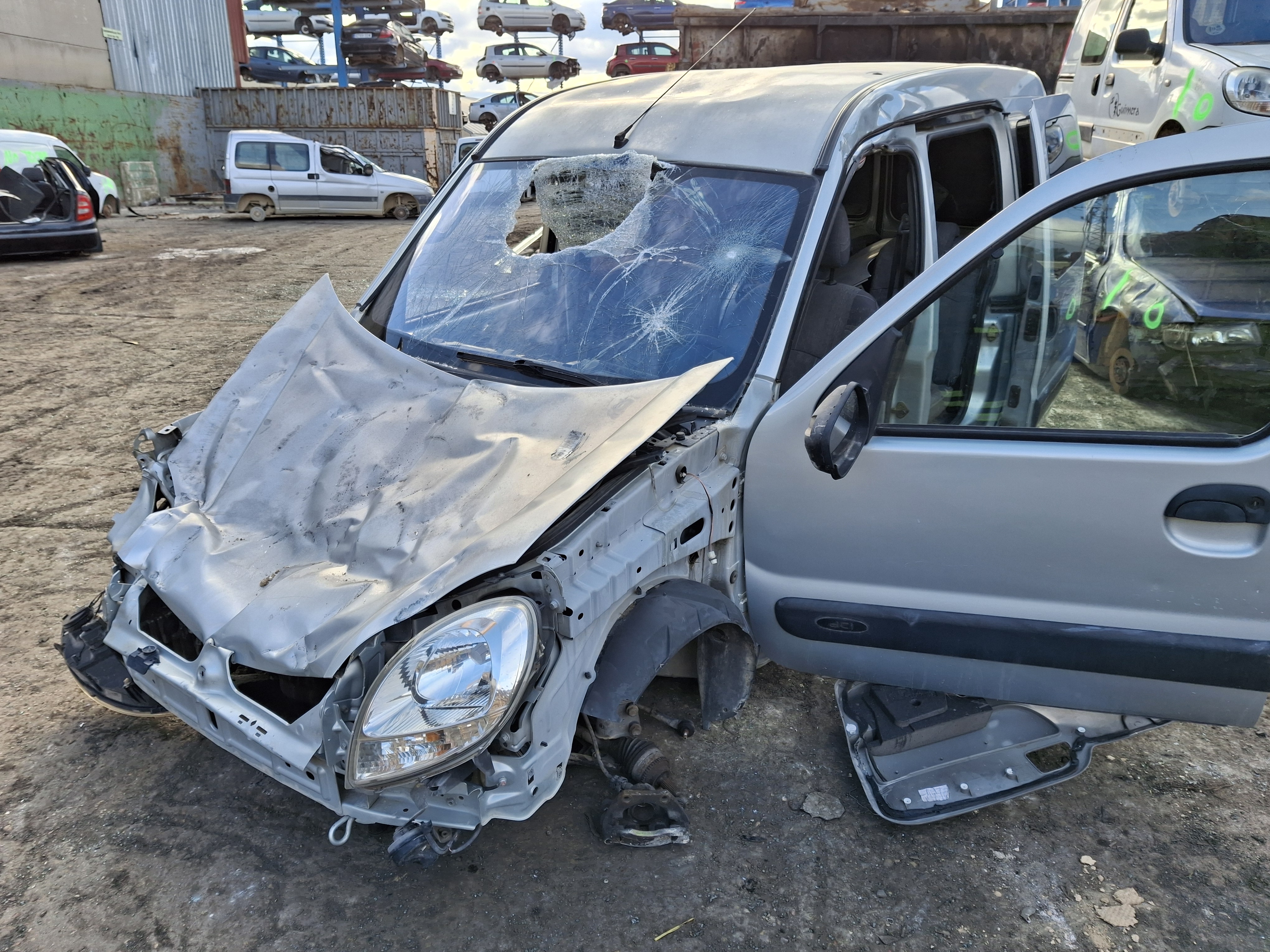 PILOTO TRASERO DERECHO RENAULT KANGOO 