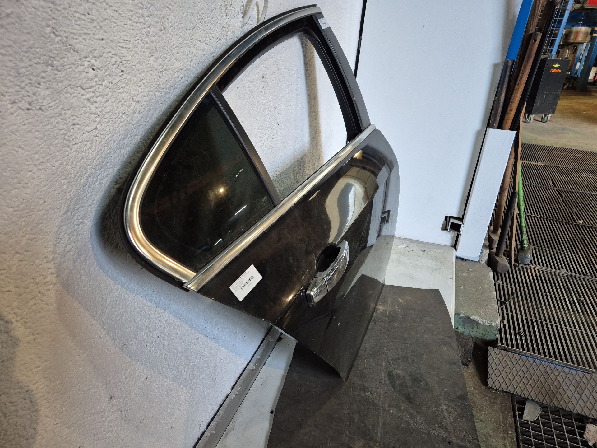 PUERTA TRASERA DERECHA OPEL INSIGNIA 
