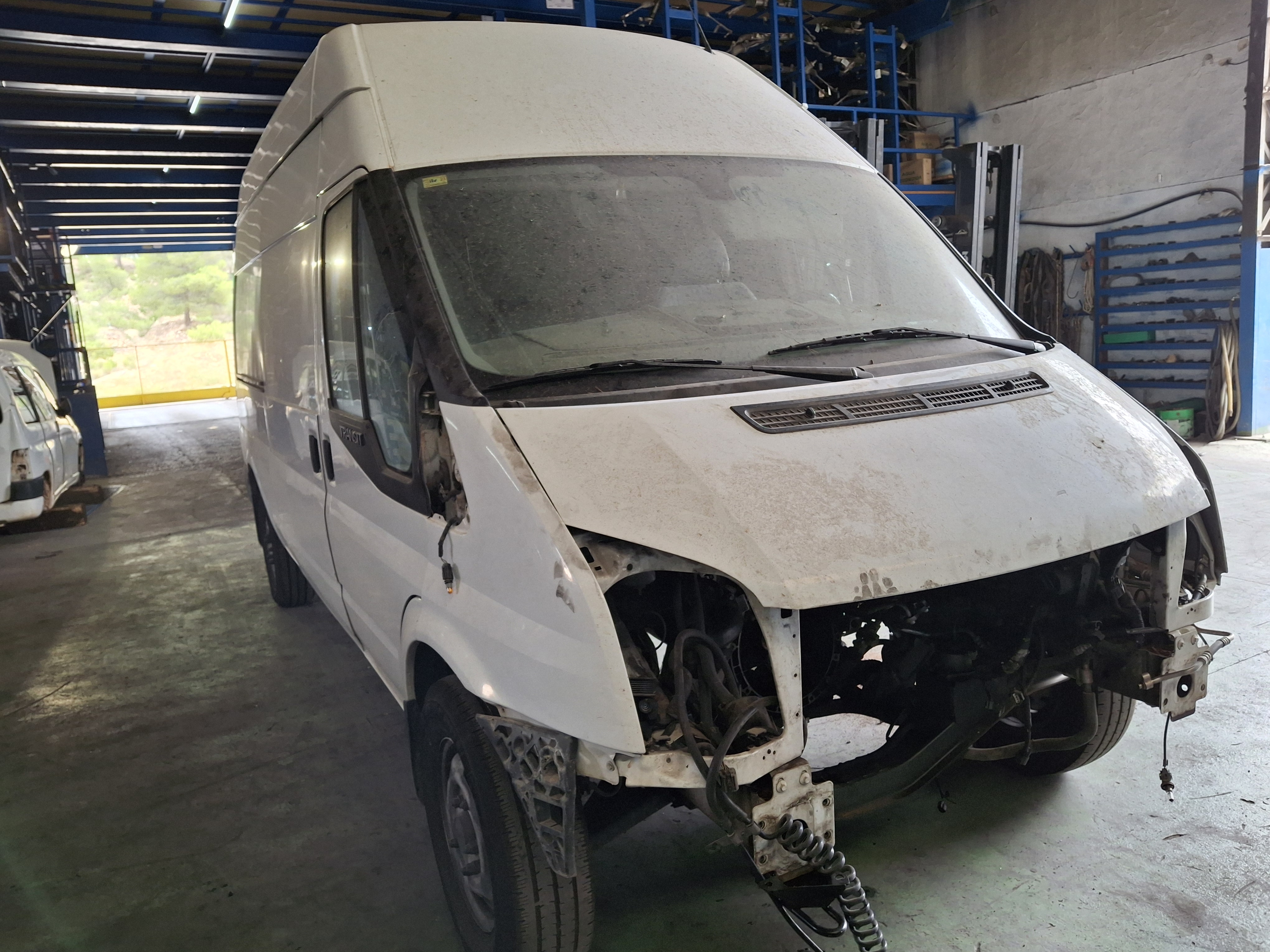 LLANTA FORD TRANSIT 