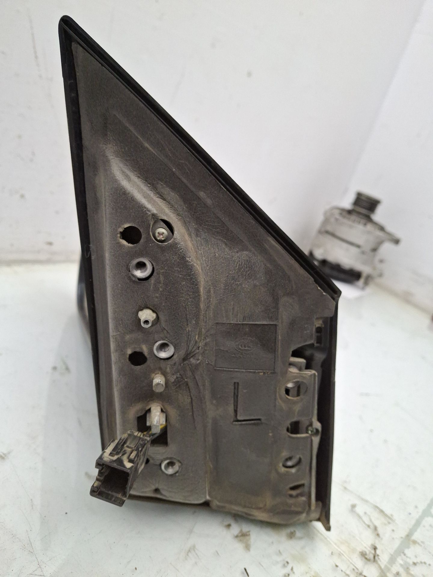 RETROVISOR IZQUIERDO SSANGYONG KYRON 