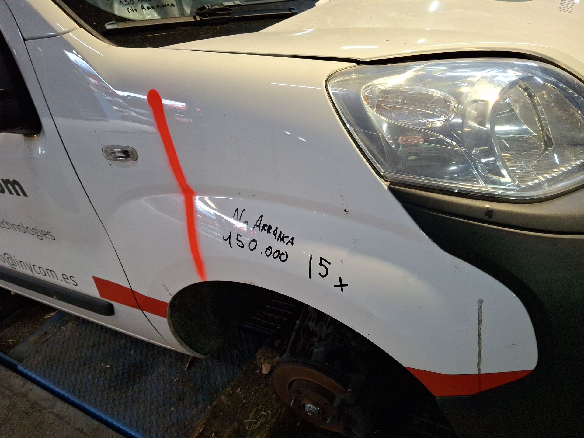 ALETA DELANTERA DERECHA FIAT FIORINO 