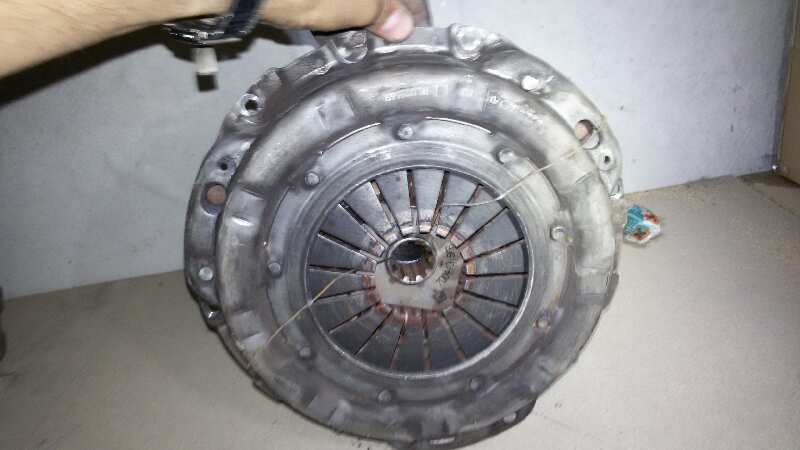 KIT EMBRAGUE NISSAN CABSTAR BD30