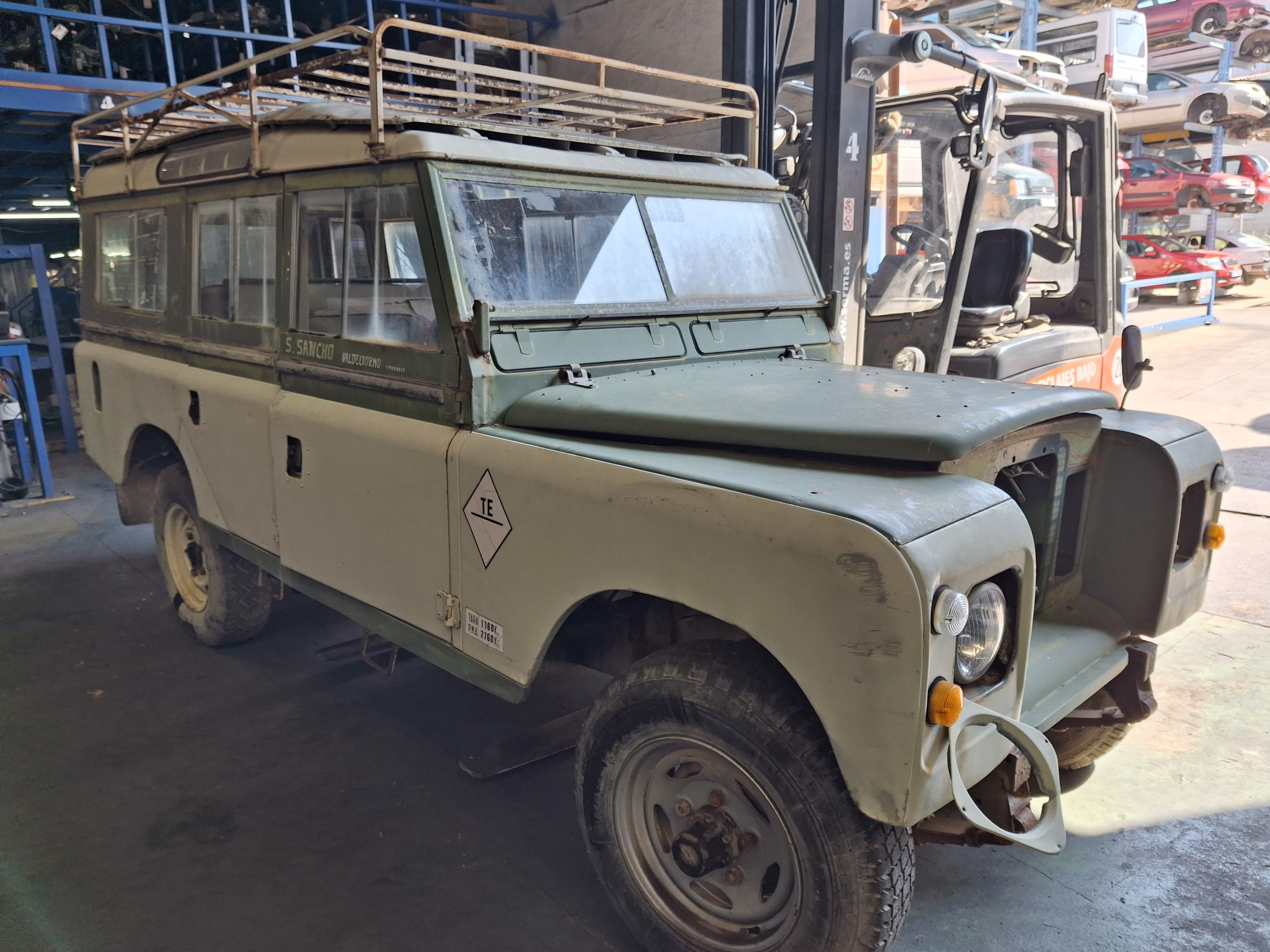 LLANTA LAND ROVER RANGE 